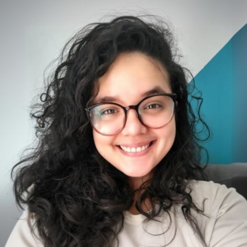 Caroline de Almeida Cardoso