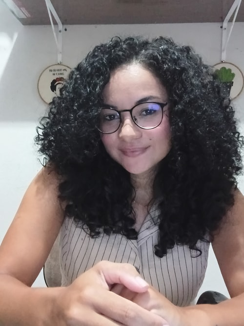 Psicólogo(a) Sara Kislany Oliveira Cardoso atendendo online