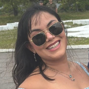 Psicólogo(a) Isabelle Araújo de Holanda  atendendo online em Fortaleza/CE