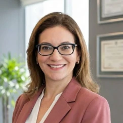 Psicólogo(a) Claudia Almeida atendendo online em Belo Horizonte/MG