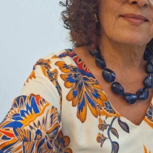 Psicólogo(a) Célia Maria Souza Matos atendendo online