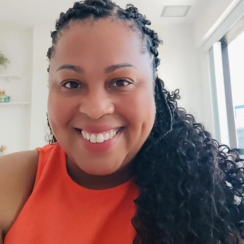 Psicólogo(a) Denise Conceição Silva atendendo online em Salvador/BA