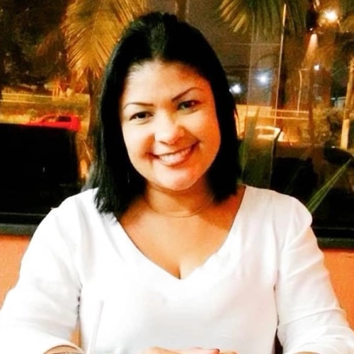 Psicólogo(a) Adriana de Jesus Martins atendendo online em São Vicente/SP