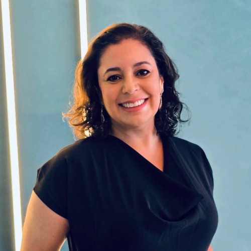 Psicólogo(a) Viviane Machado Oliveira atendendo online em Curitiba/PR