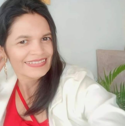 Psicólogo(a) Vandeilza Pereira Bezerra  atendendo online em Recife/PE