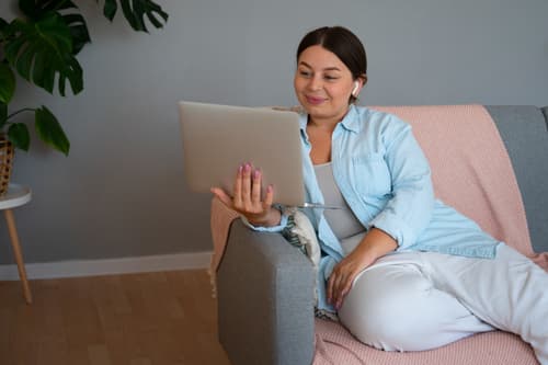 Quais são as vantagens da terapia online em comparação com a presencial?