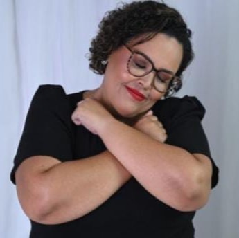 Foto 6 de Andréa Alcântara Bertochi