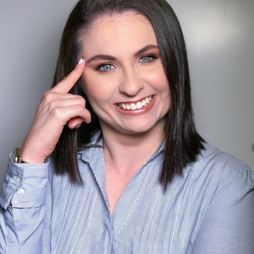 Psicólogo(a) ELUIZE SANTIN DE OLIVEIRA atendendo online em Palhoça/SC