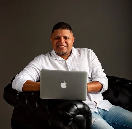 Psicólogo(a) Ronaldo Silva De Carvalho atendendo online em Salvador/BA