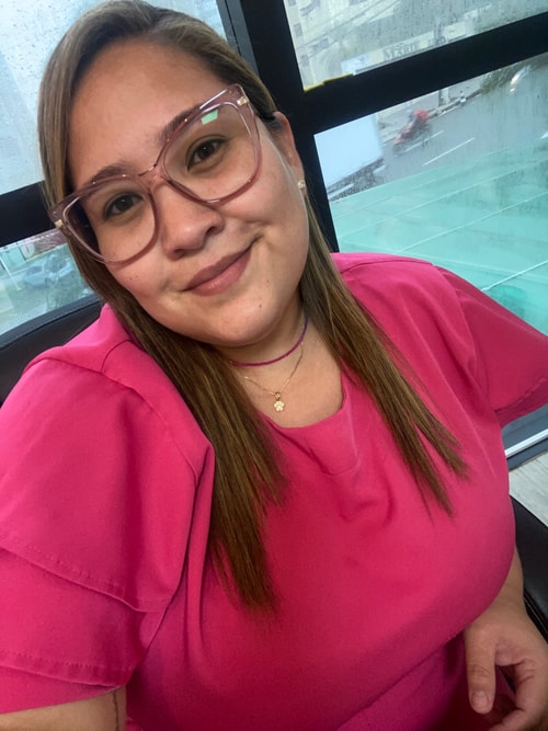 Psicólogo(a) Larissa Pereira Neves atendendo online em Mateus Leme/MG