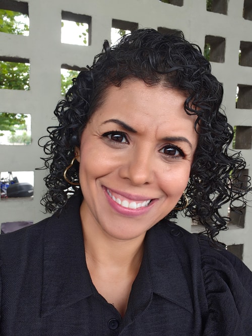 Psicólogo(a) ELISANGELA RODRIGUES RUAS DE OLIVEIRA atendendo online em São Paulo/SP