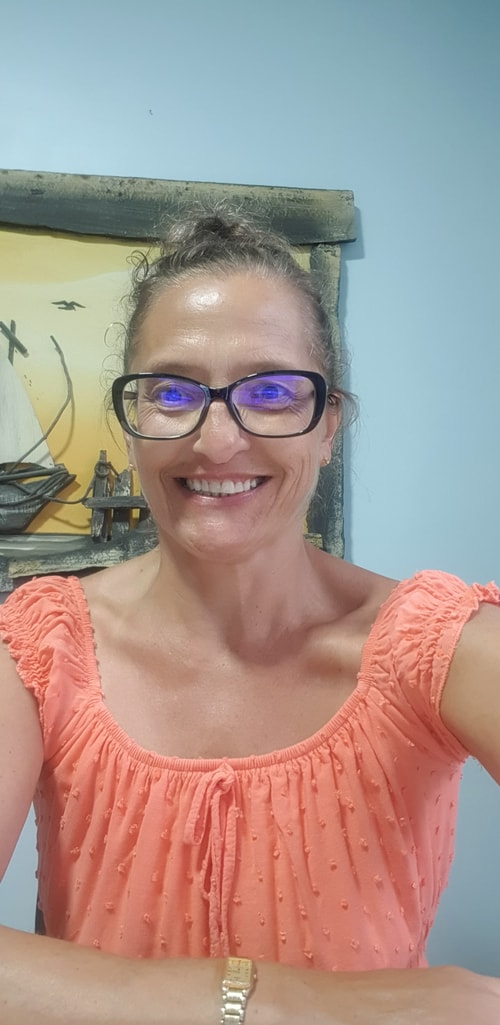 Psicólogo(a) Mary Schmidt atendendo online em Itapoá/SC