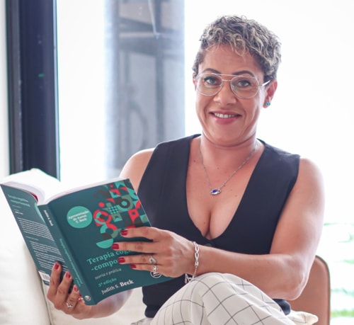 Psicólogo(a) Alessandra Sabino atendendo online em São Paulo/SP