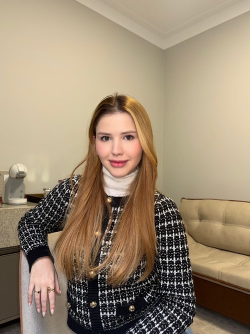 Psicólogo(a) Nicole Alves Almozara Bontorim atendendo online em São Pedro/SP