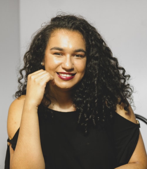 Psicólogo(a) Monique Oliveira atendendo online em Rio de Janeiro/RJ