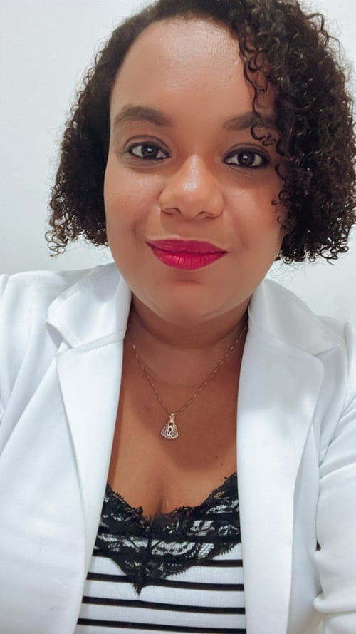 Caroline Barreto Joazeiro Reis