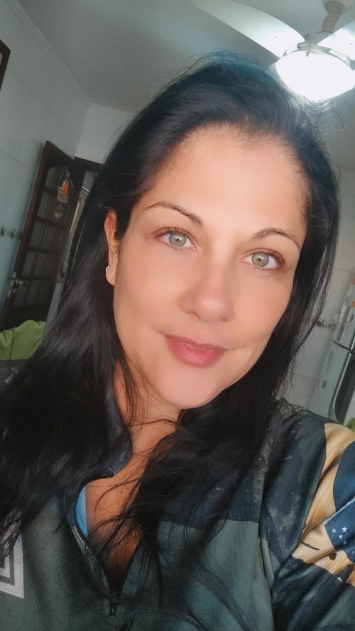 Psicólogo(a) Adriana Maria G. Pinheiro atendendo online em Bom Jesus dos Perdões/SP