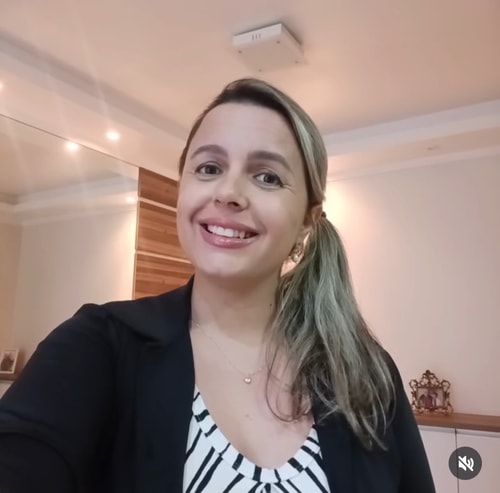 Psicólogo(a) Juliana Arruda Costa Osório atendendo online em Porto Alegre/RS