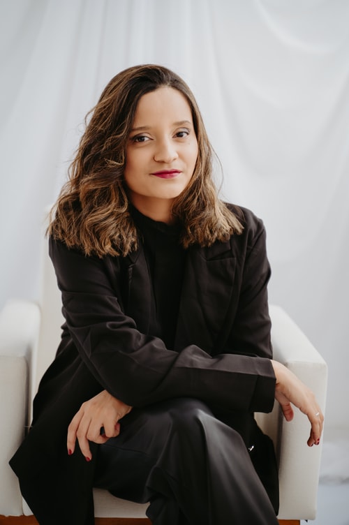 Psicólogo(a) Thais Ferreira de Oliveira atendendo online em Lauro de Freitas/BA