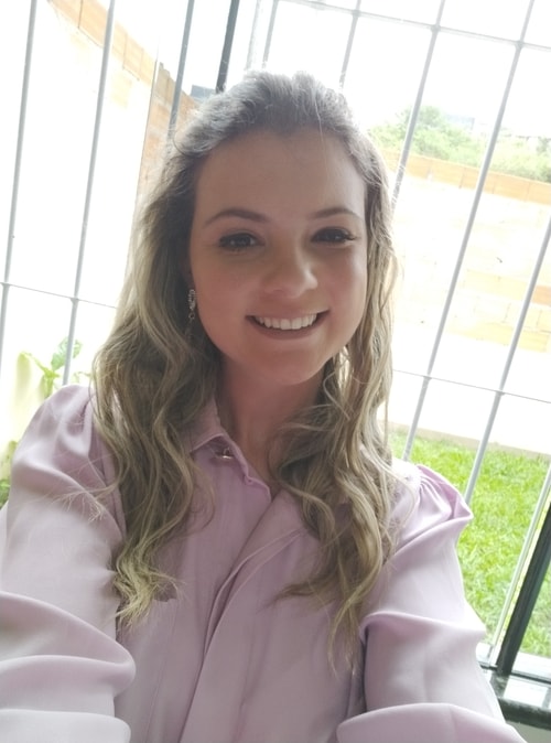 Psicólogo(a) Gimena Josieli Schmitt atendendo online em Blumenau/SC