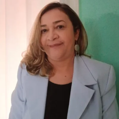 Psicólogo(a) Ana Clara Costa atendendo online em São Luís/MA