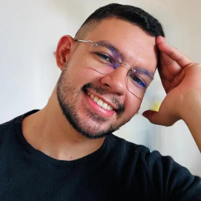 Psicólogo(a) Alisson Lucas de Moura Fernandes atendendo online em Maracanaú/CE