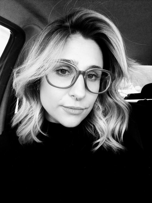 Psicólogo(a) Camila Perin atendendo online em Bento Gonçalves/RS