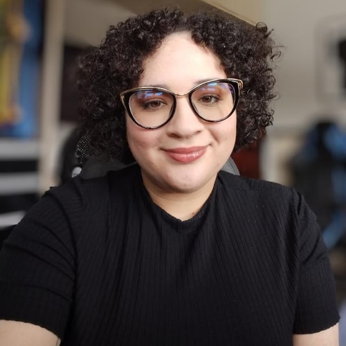 Psicólogo(a) Vivian Maria Oliveira Ferreira atendendo online em Pacajus/CE