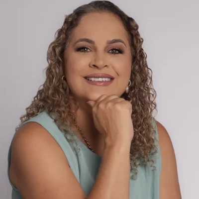 Psicólogo(a) Karla Guimarães Braga atendendo online em Belo Horizonte/MG