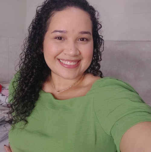Psicólogo(a) Luana Lara Silva Soares Rodrigues atendendo online em Pacatuba/CE
