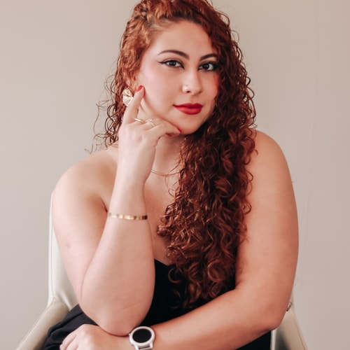 Psicólogo(a) Bianca Diniz Batista atendendo online em Cândido Mota/SP