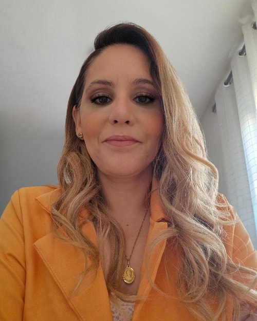Psicólogo(a) Patrícia Aparecida Munhoz atendendo online em Osasco/SP