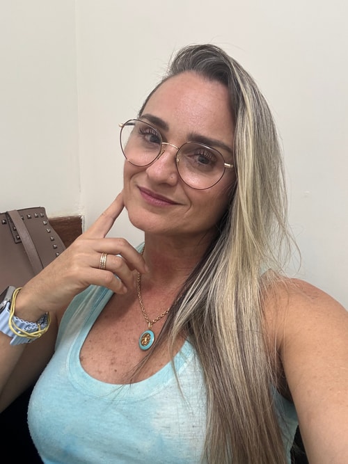 Psicólogo(a) Rosângela Dantas Santos atendendo online em Niterói/RJ