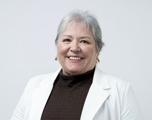 Psicólogo(a) Emery Simões Baptista atendendo online em Campinas/SP