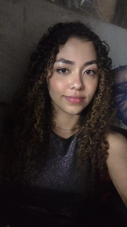 Psicólogo(a) Paola Magalhães atendendo online em Valparaíso de Goiás/GO