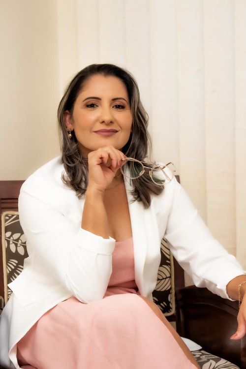 Psicólogo(a) Ciléia Costa de Souza atendendo online em Contagem/MG