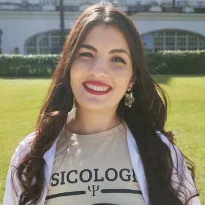 Psicólogo(a) Karolina Tavares de Oliveira atendendo online em Duque de Caxias/RJ