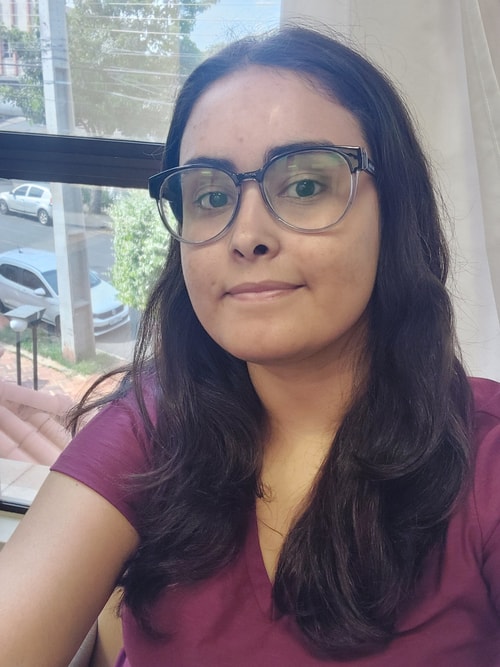 Psicólogo(a) Bruna Celina Araujo da Silva atendendo online