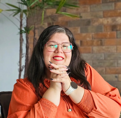 Psicólogo(a) Larissa Feliciano atendendo online em Caieiras/SP