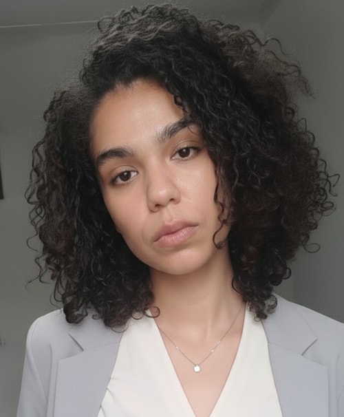 Psicólogo(a) Thainara Romeu da Silva atendendo online em São Paulo/SP