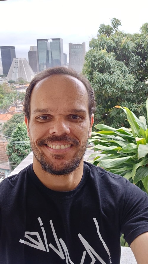 Psicólogo(a) Douglas Roberto Bittencourt Rezende atendendo online em Conselheiro Lafaiete/MG