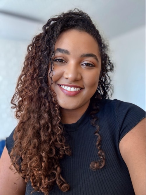 Psicólogo(a) Karolayne Souza dos Santos atendendo online em Jundiaí/SP