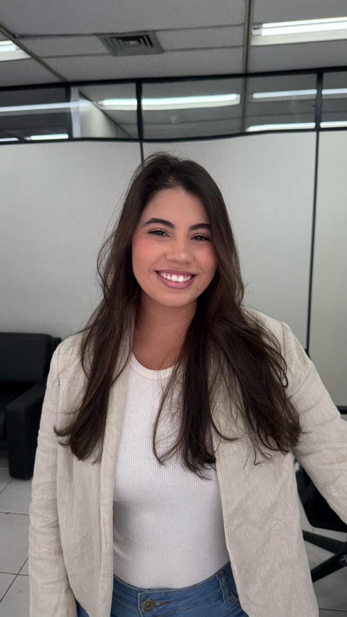 Psicólogo(a) Manoella Estrela Dantas Ribeiro atendendo online em Niterói/RJ