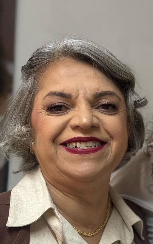 Psicólogo(a) Eliane Bezerra atendendo online em São Paulo/SP