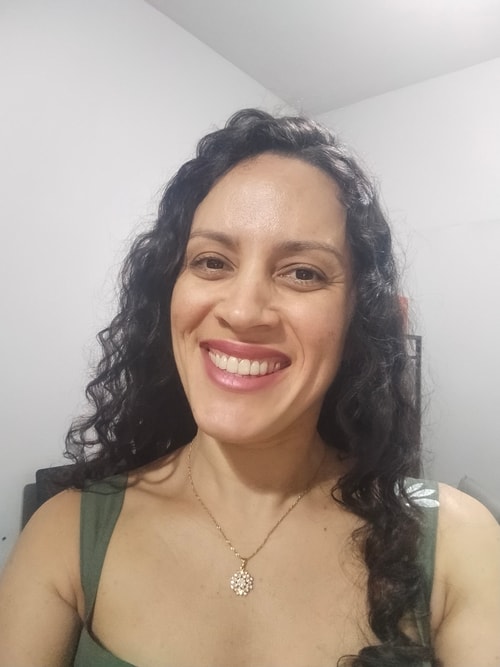 Psicólogo(a) Quézia da Silva Oliveira atendendo online em Rio de Janeiro/RJ