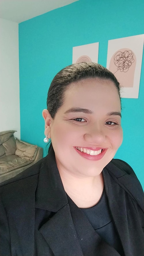 Psicólogo(a) Laura Campos Pereira dos Santos atendendo online em Santos/SP