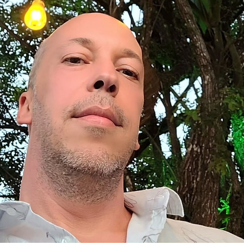 Psicólogo(a) Leandro Araújo Flores