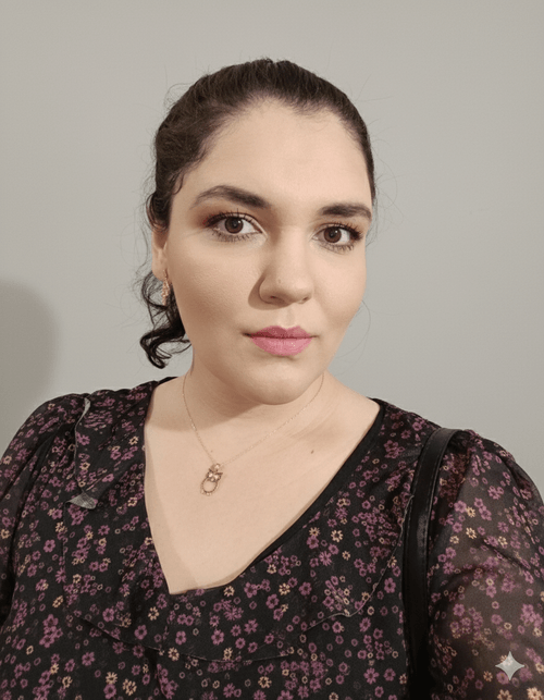 Psicólogo(a) Nicole Marin dos Santos atendendo online em São Paulo/SP