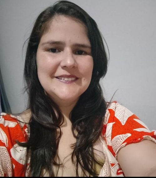 Psicólogo(a) Rutiléia Machado Henrique atendendo online em Fernandes Tourinho/MG