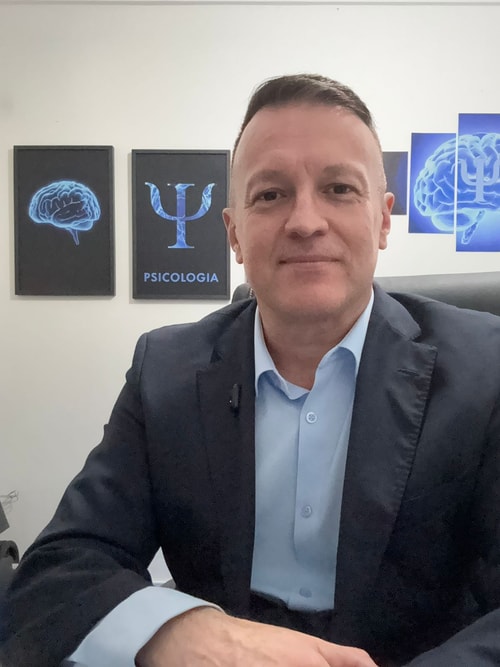 Psicólogo(a) Eduardo Feroldi Porchat atendendo online em Florianópolis/SC